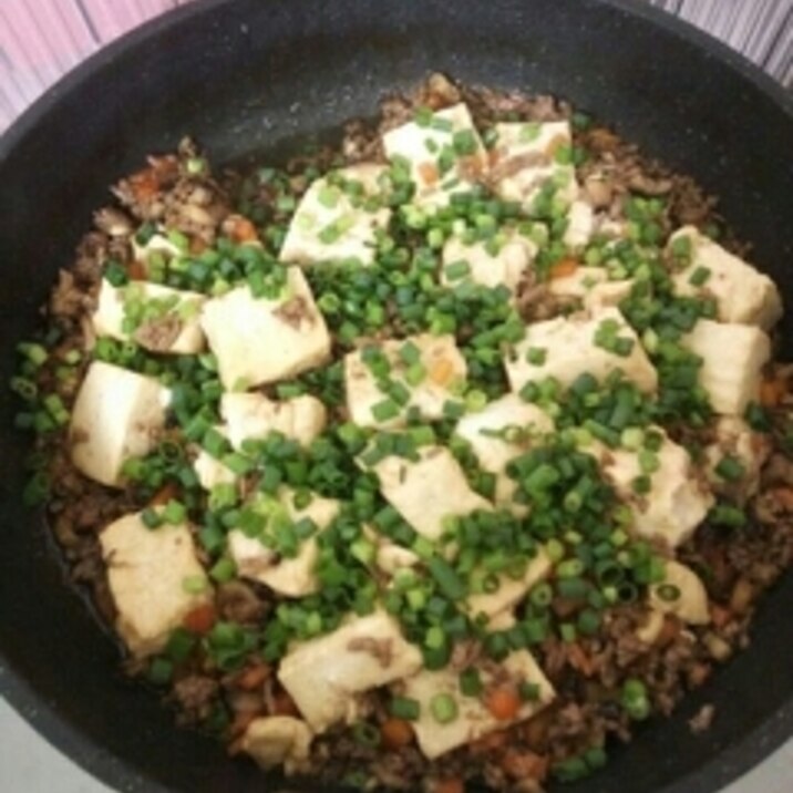 豆腐と挽き肉の甘辛丼